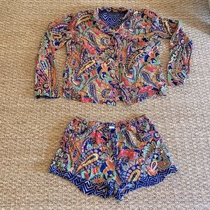 VERA BRADLEY paisley pj set shorts and long sleeve size large